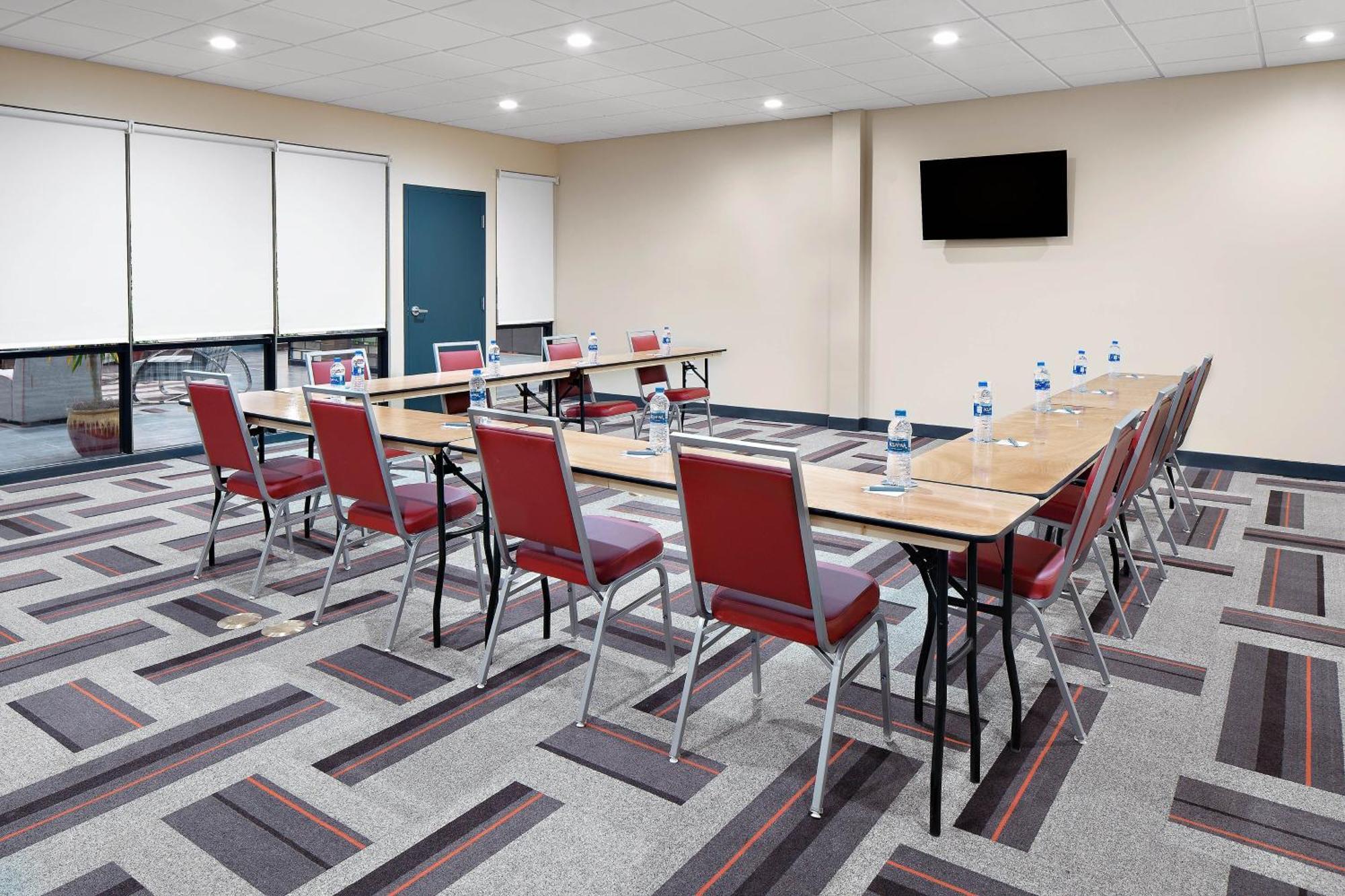 Four Points By Sheraton Oklahoma City Airport Екстер'єр фото